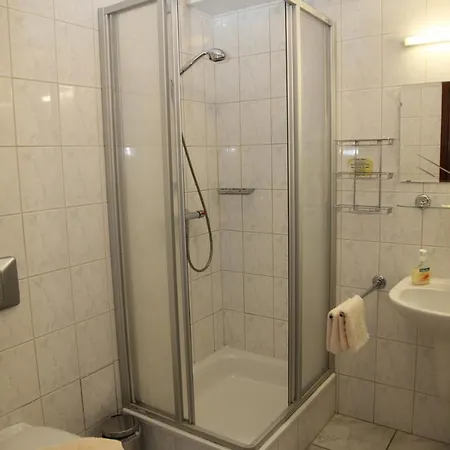 Doppelzimmer, Strassenseite - #93856