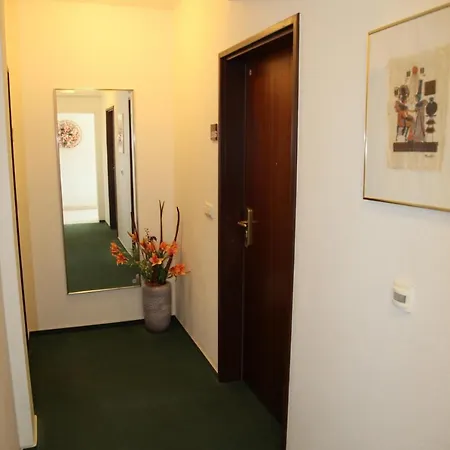 Апартаменты Doppelzimmer, Strassenseite - #93856